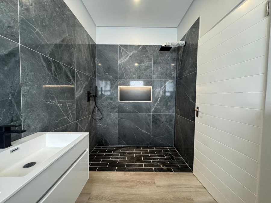 4 Bedroom Property for Sale in Sandown Western Cape